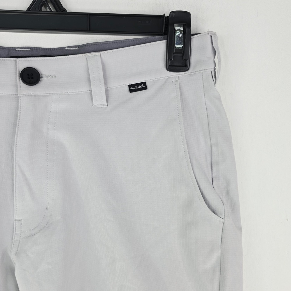 Travis Mathew Starnes Men's 30 Golf Shorts 4-Way Stretch Chino Light Gray 1MQ081 - Picture 3 of 13